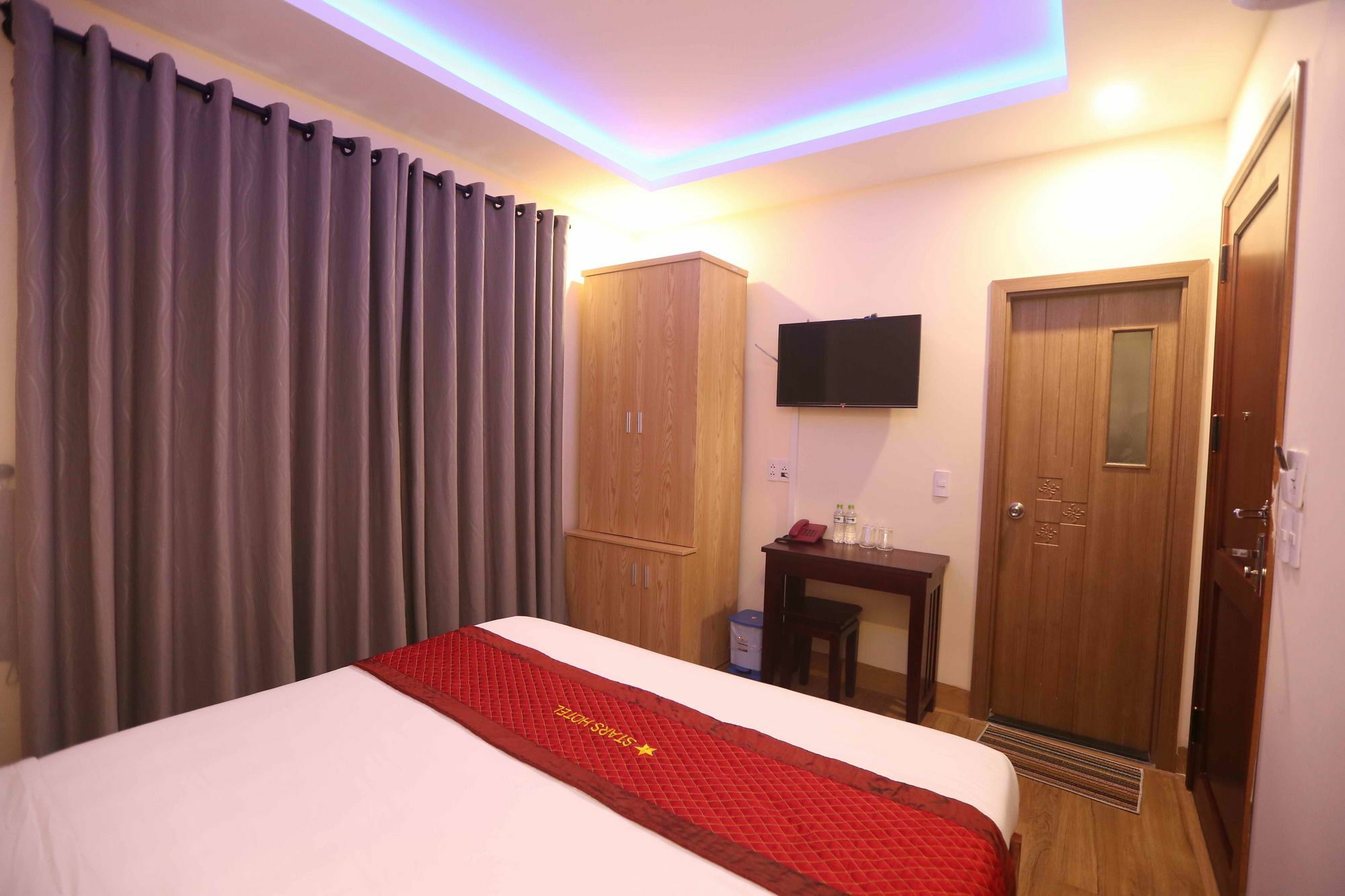 Stars Hotel Дананг Экстерьер фото